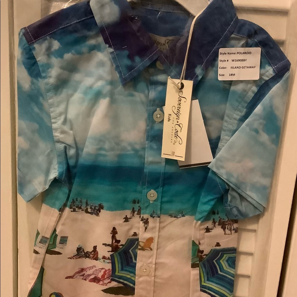 New collared shirt beach polariod